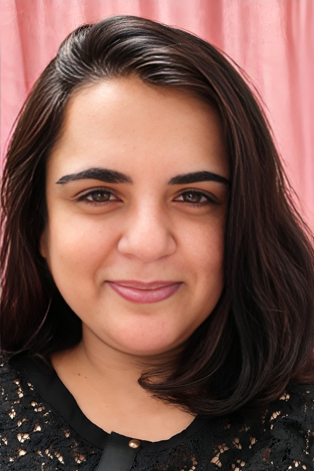 Professional portrait of Dr Divya Narain